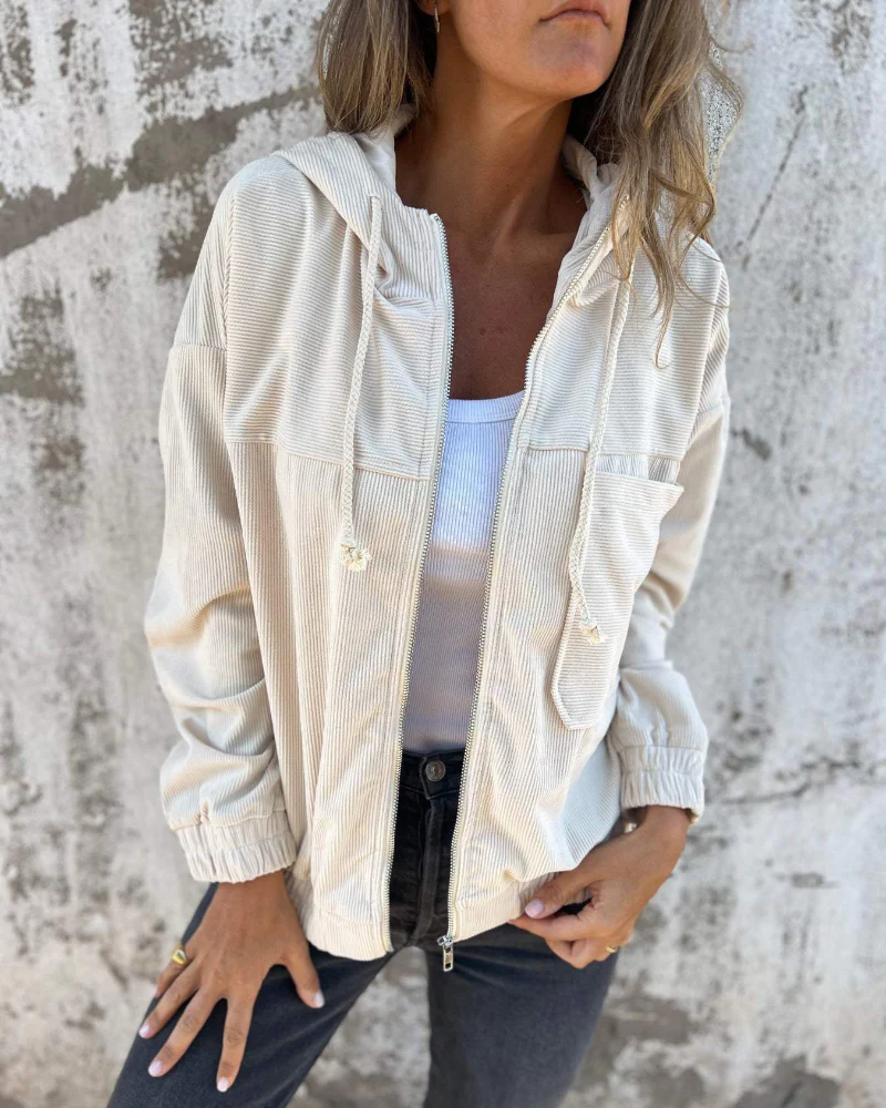Chaqueta con capucha