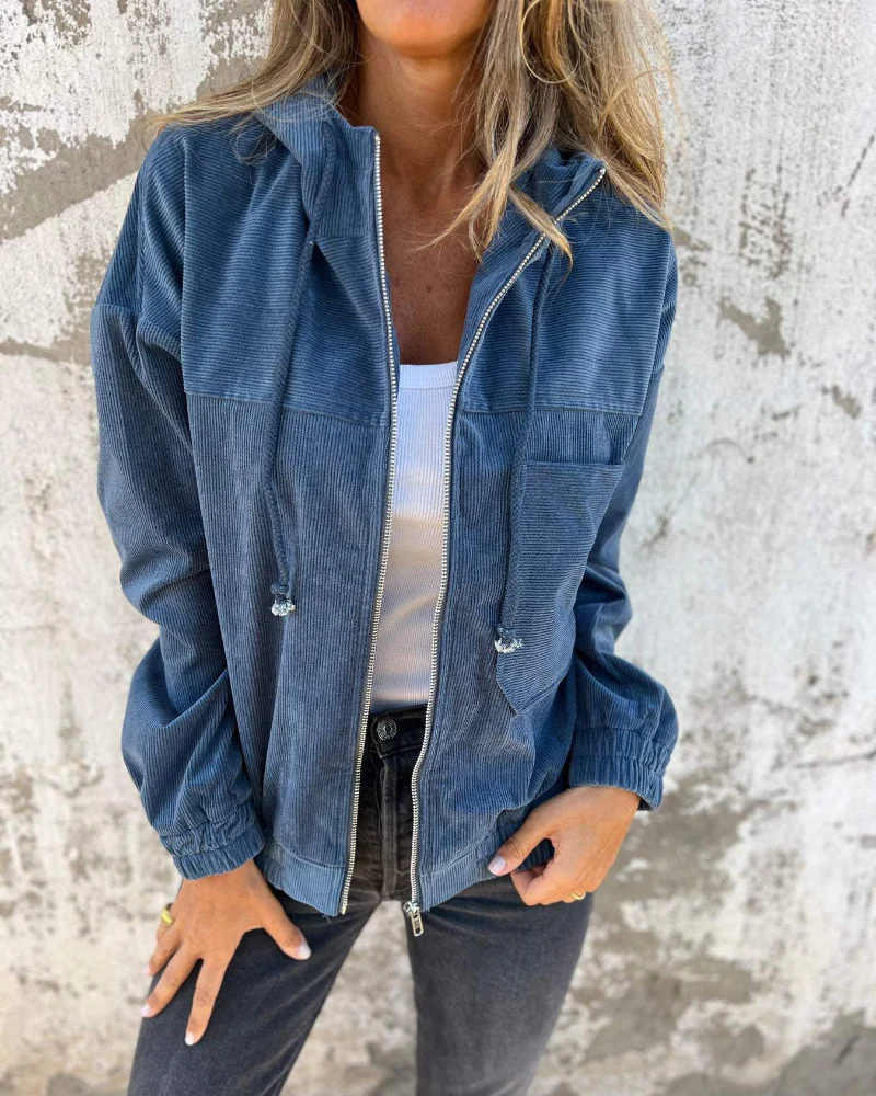 Chaqueta con capucha